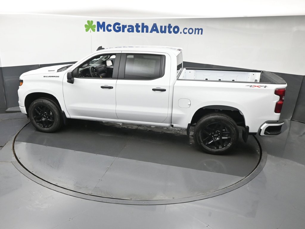 New 2026 Chevrolet Silverado 1500 Custom w/ LPO, Dark Essentials Package AWD/4WD image 22