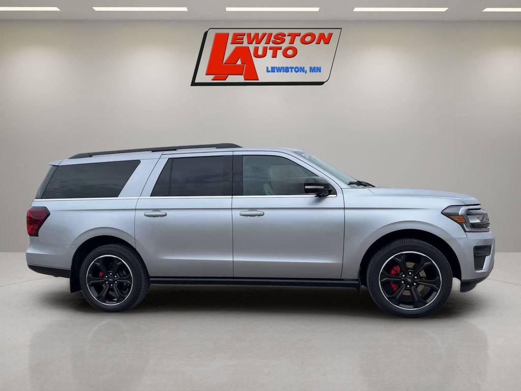 Used 2022 Ford Expedition Max Limited image 6