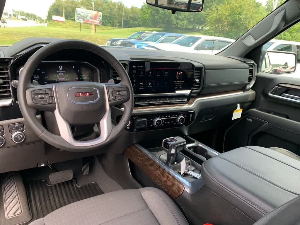 Used 2025 GMC Sierra 1500 Elevation w/ Preferred Package AWD/4WD image 15