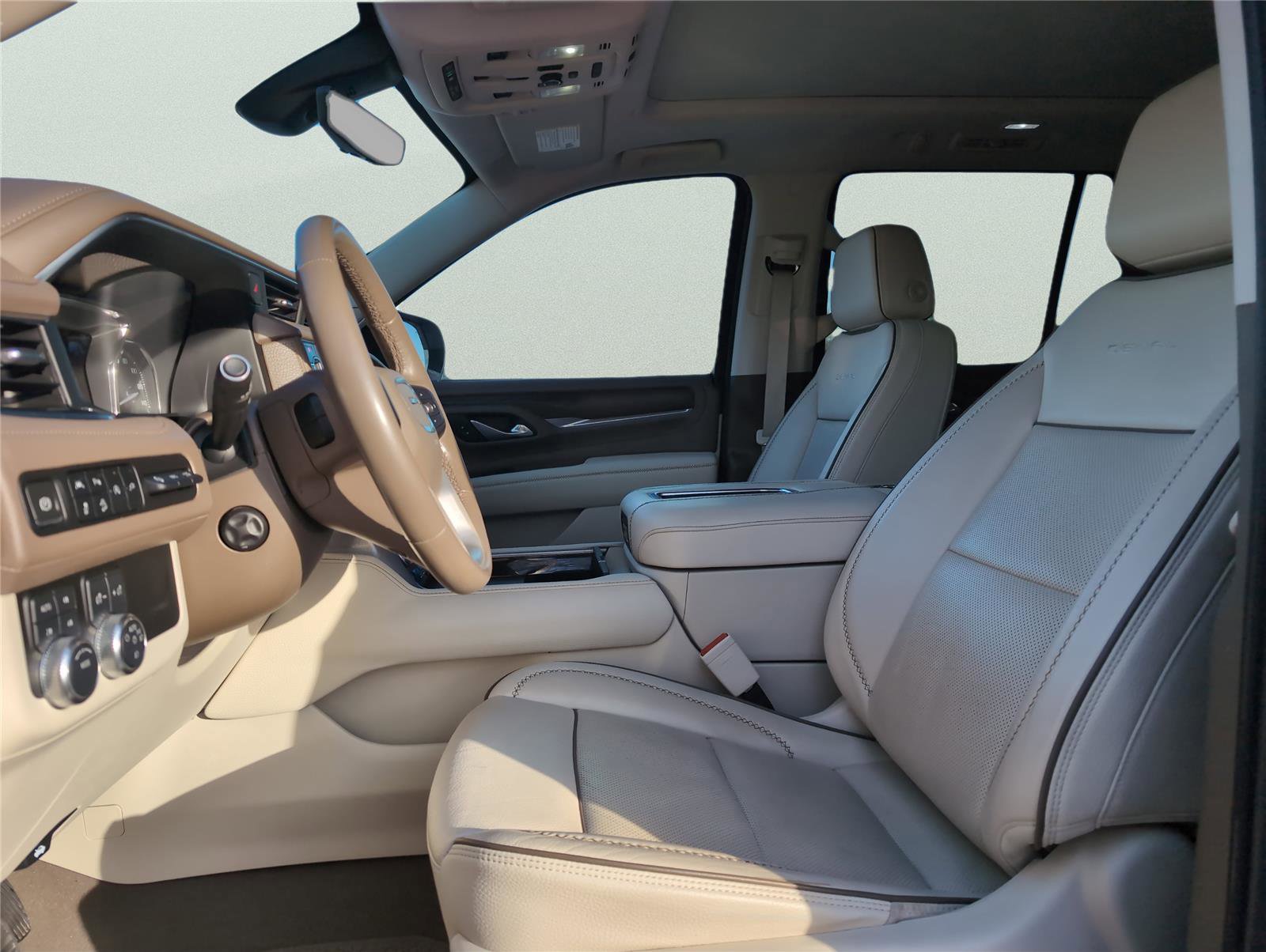 Used 2021 GMC Yukon Denali w/ Denali Premium Package image 13