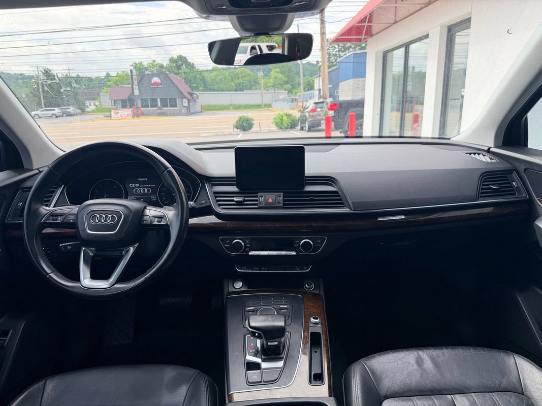 Used 2018 Audi Q5 2.0T Premium w/ Convenience Package AWD/4WD image 17