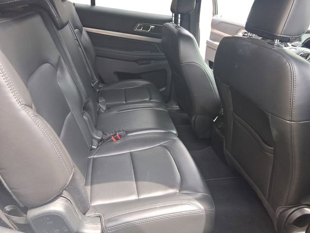 Used 2019 Ford Explorer XLT w/ Equipment Group 202A AWD/4WD image 18