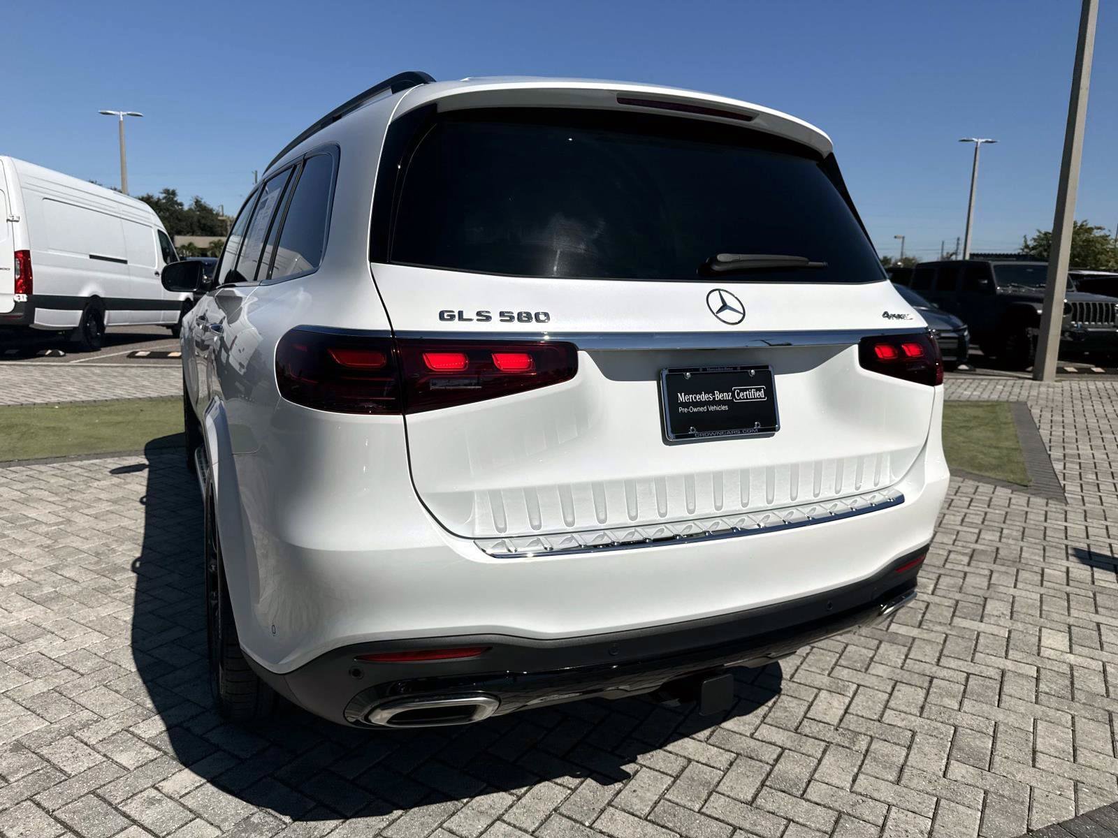 Used 2026 Mercedes-Benz GLS 580 4MATIC w/ Warmth & Comfort Package image 9
