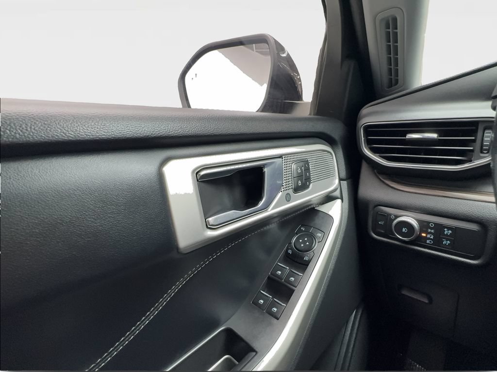 Used 2020 Ford Explorer Limited RWD image 51
