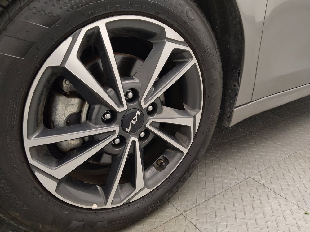 Used 2024 Kia Forte LXS image 31