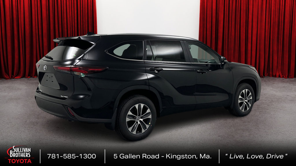Certified 2024 Toyota Highlander XLE AWD/4WD image 5