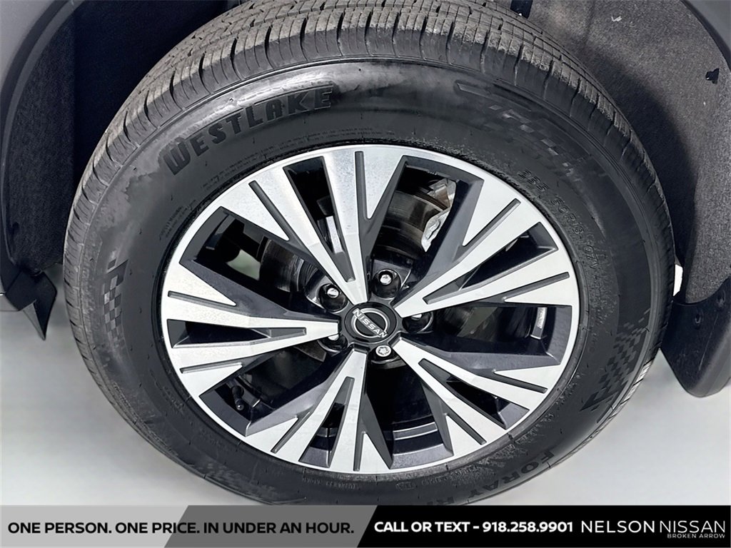 Certified 2023 Nissan Rogue SV image 29