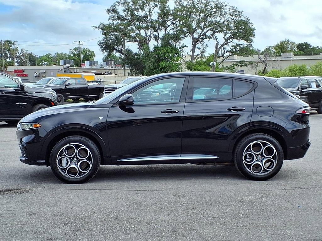 Used 2024 Alfa Romeo Tonale Ti AWD/4WD image 4