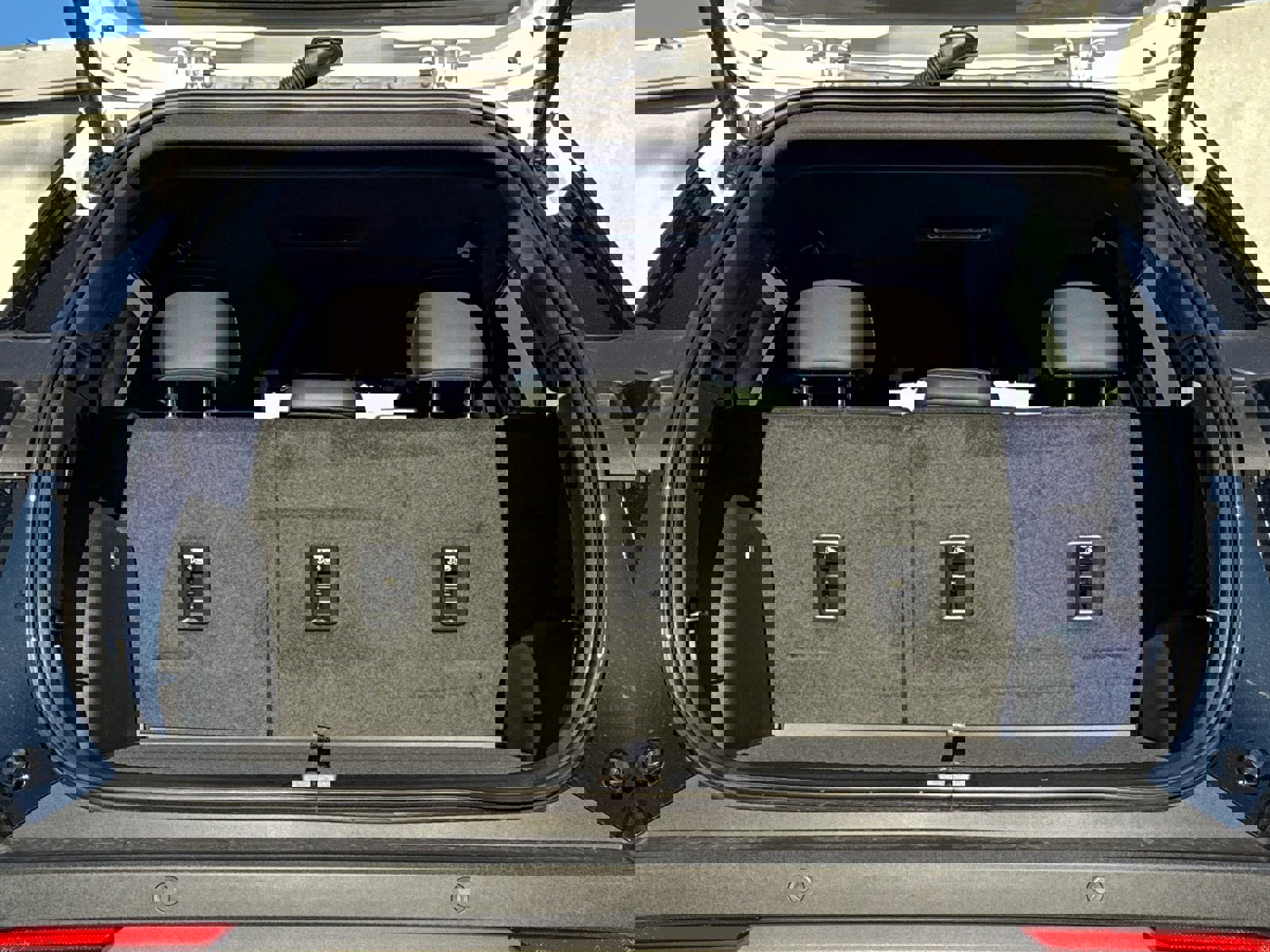 New 2026 Chevrolet Equinox LT w/ Convenience Package II image 12