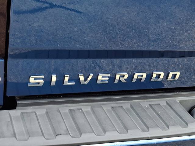 Used 2018 Chevrolet Silverado 1500 LT w/ All Star Edition AWD/4WD image 33