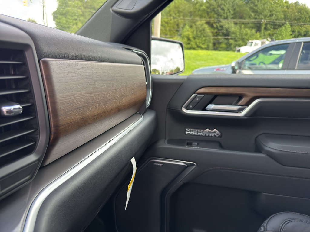 New 2026 Chevrolet Silverado 1500 High Country AWD/4WD image 25