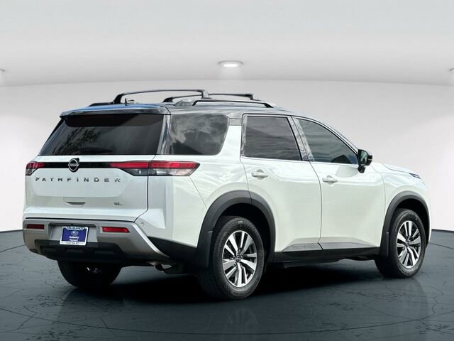 Used 2023 Nissan Pathfinder SL image 6