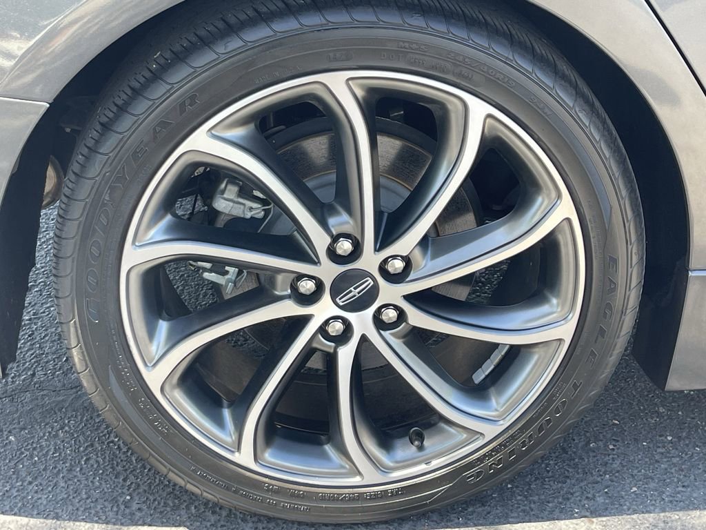 Used 2019 Lincoln MKZ Reserve w/ Reserve Plus Package image 11