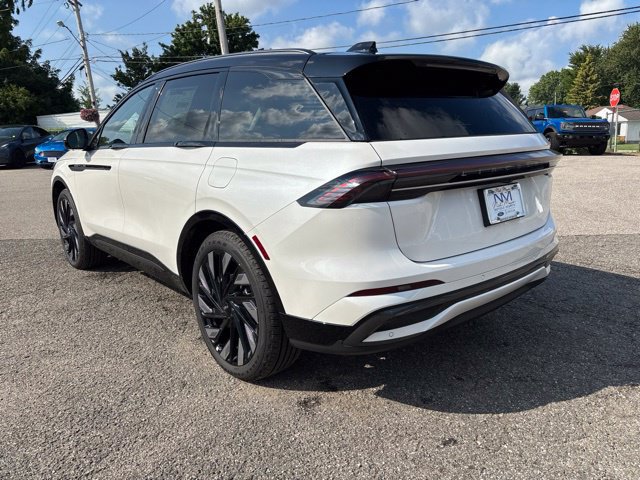 New 2026 Lincoln Nautilus Reserve w/ Jet Appearance Package AWD/4WD image 5