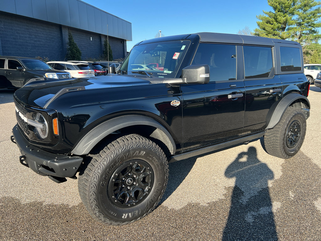 Used 2023 Ford Bronco Wildtrak image 3