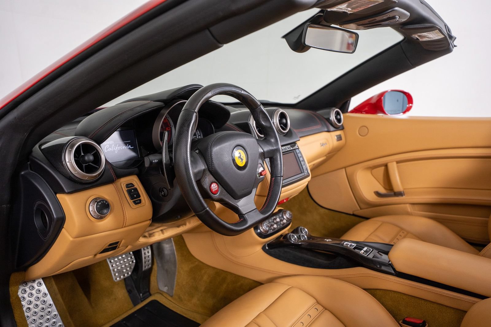 Certified 2012 Ferrari California RWD image 15