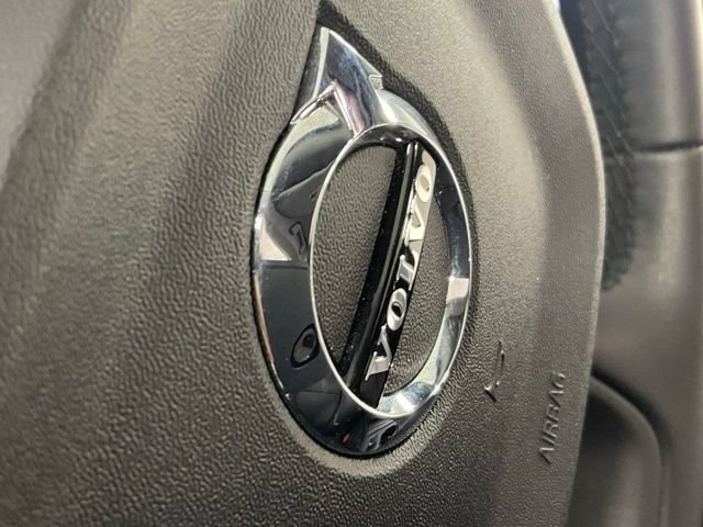 Certified 2025 Volvo XC40 B5 Core AWD/4WD image 38