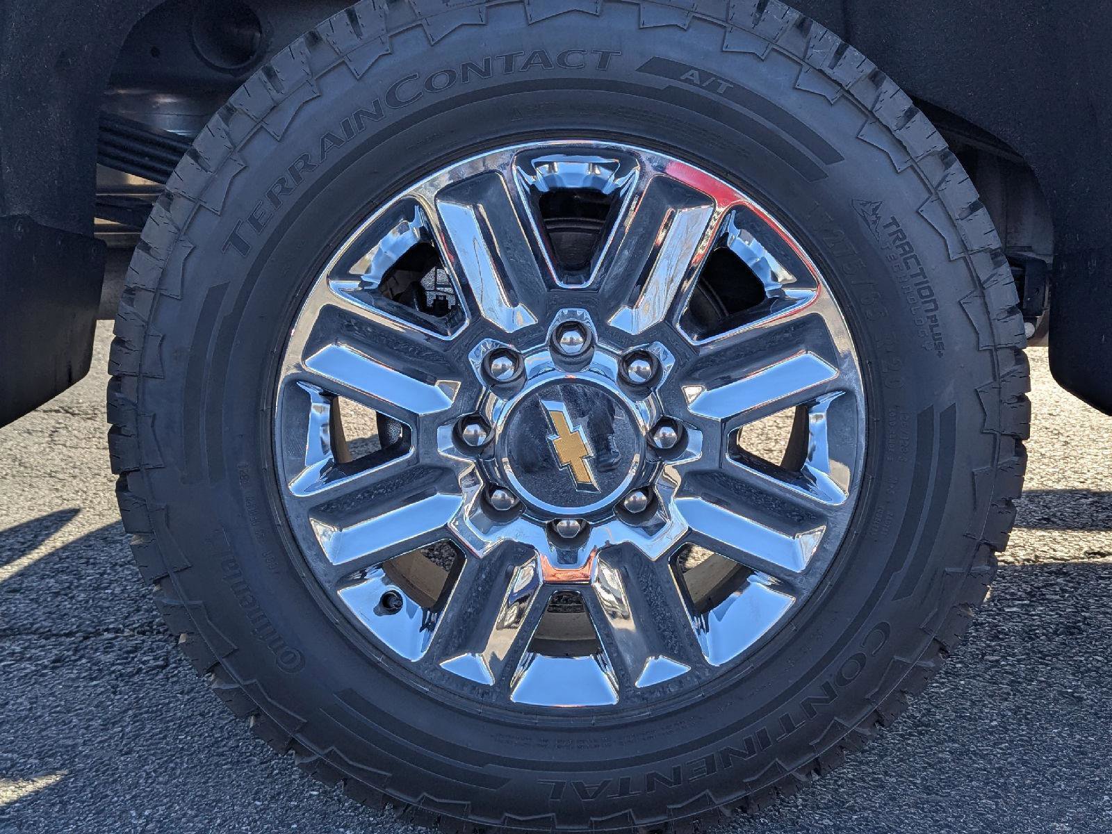 Certified 2024 Chevrolet Silverado 2500 LTZ w/ LTZ Convenience Package image 12