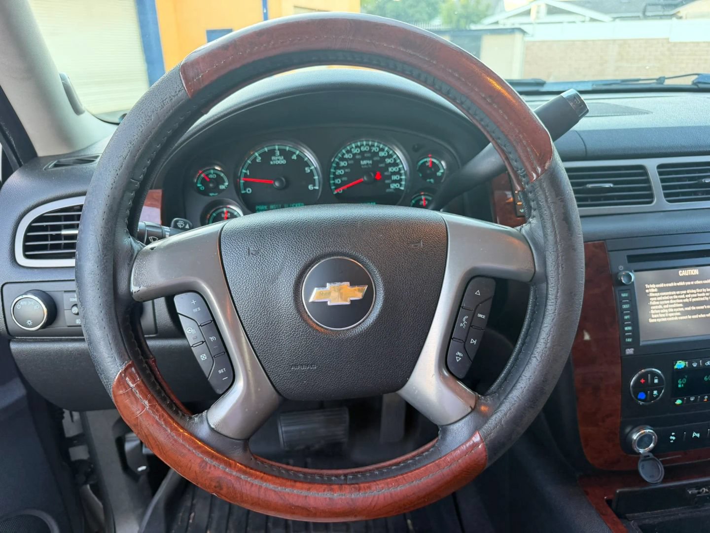 Used 2012 Chevrolet Tahoe LTZ AWD/4WD image 22