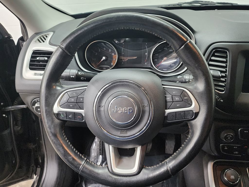 Used 2019 Jeep Compass Latitude image 12