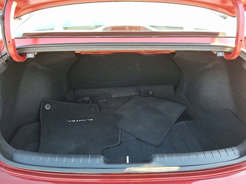 Used 2023 Hyundai Elantra SEL w/ Convenience Package image 28