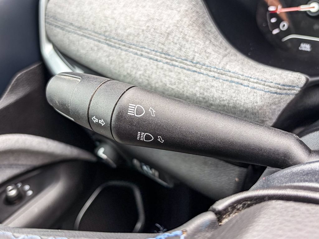 Used 2022 Jeep Compass Latitude FWD image 48