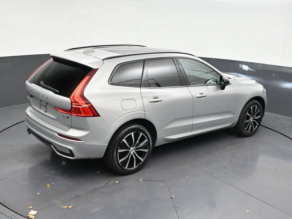 Certified 2024 Volvo XC60 B5 Plus w/ Climate Package AWD/4WD image 19