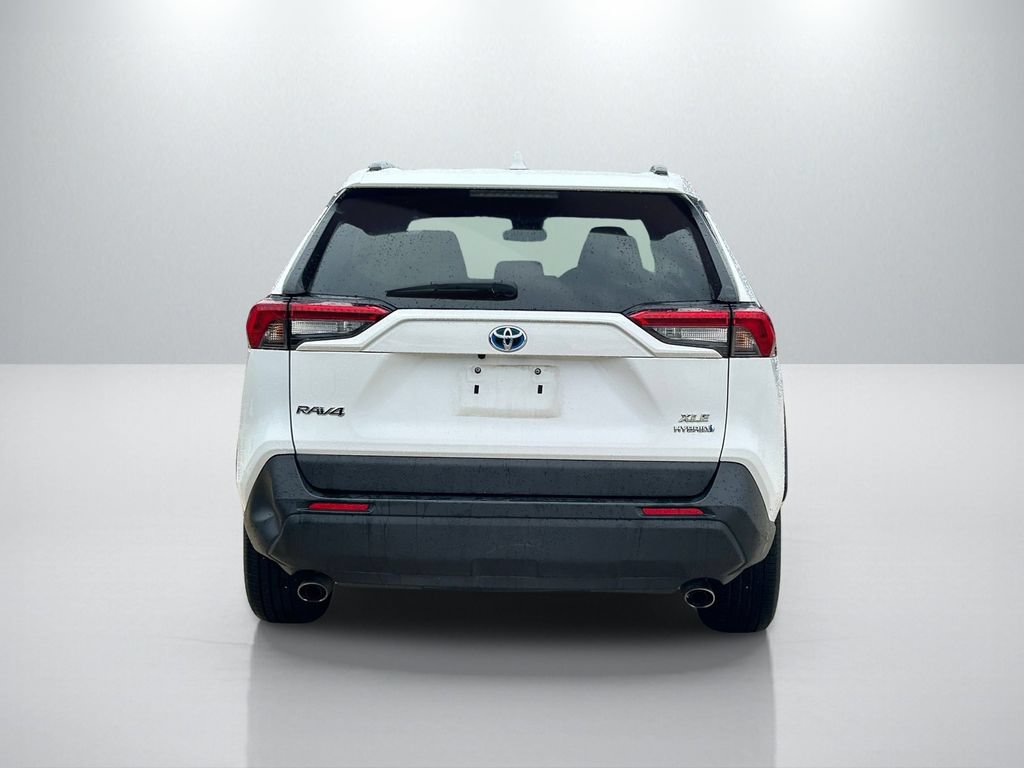 Used 2021 Toyota RAV4 XLE w/ Convenience Package AWD/4WD image 6