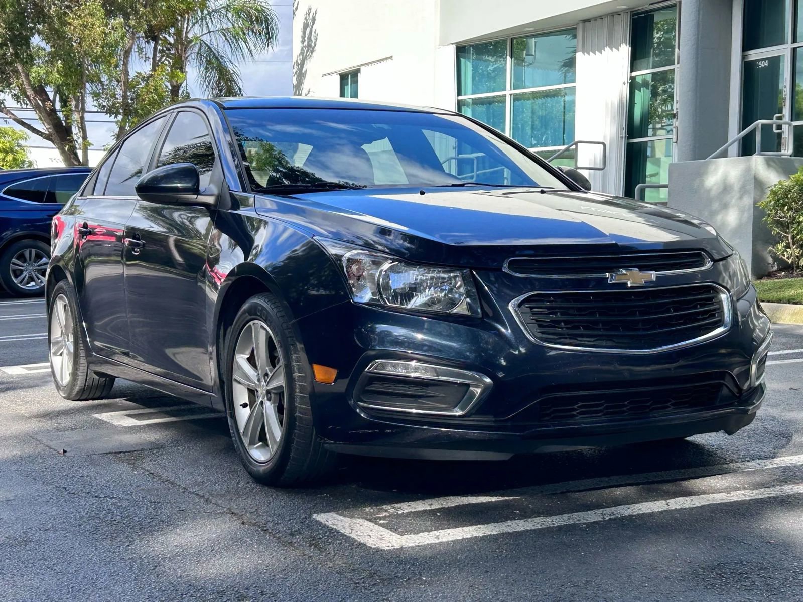 Used 2016 Chevrolet Cruze LT image 3