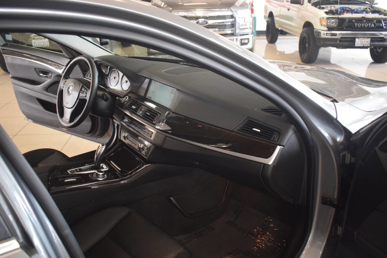 Used 2012 BMW 528i Sedan RWD image 43