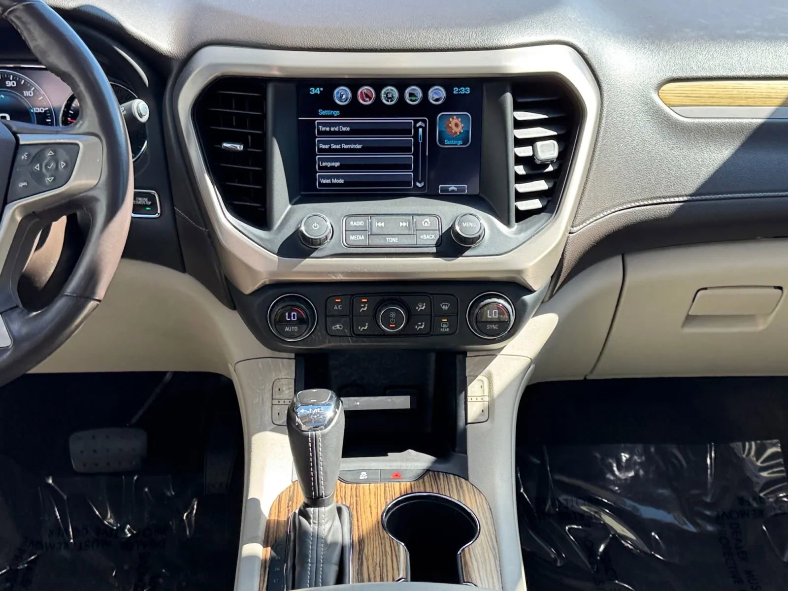 Used 2019 GMC Acadia Denali image 20