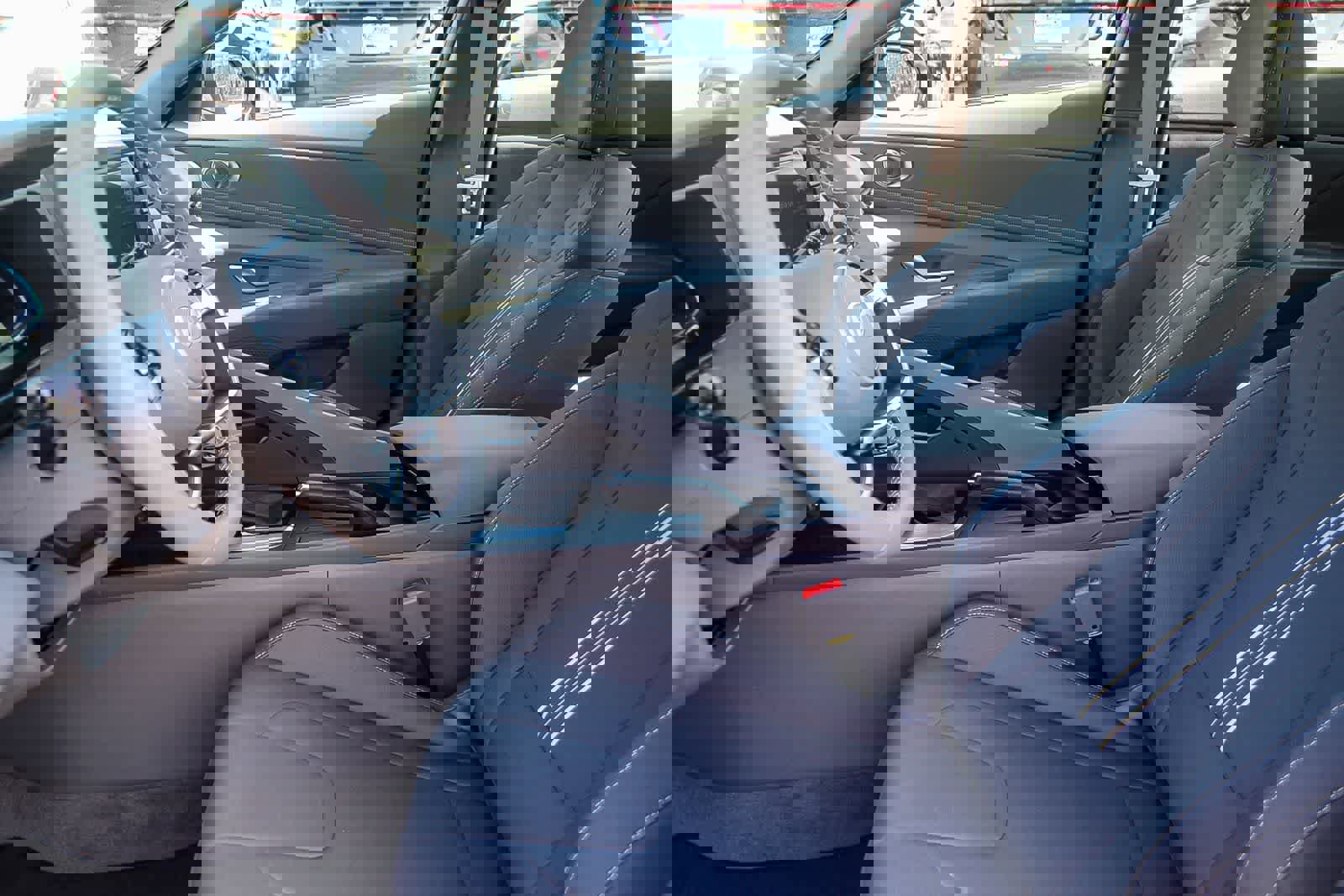 New 2025 Hyundai Elantra Sport image 12