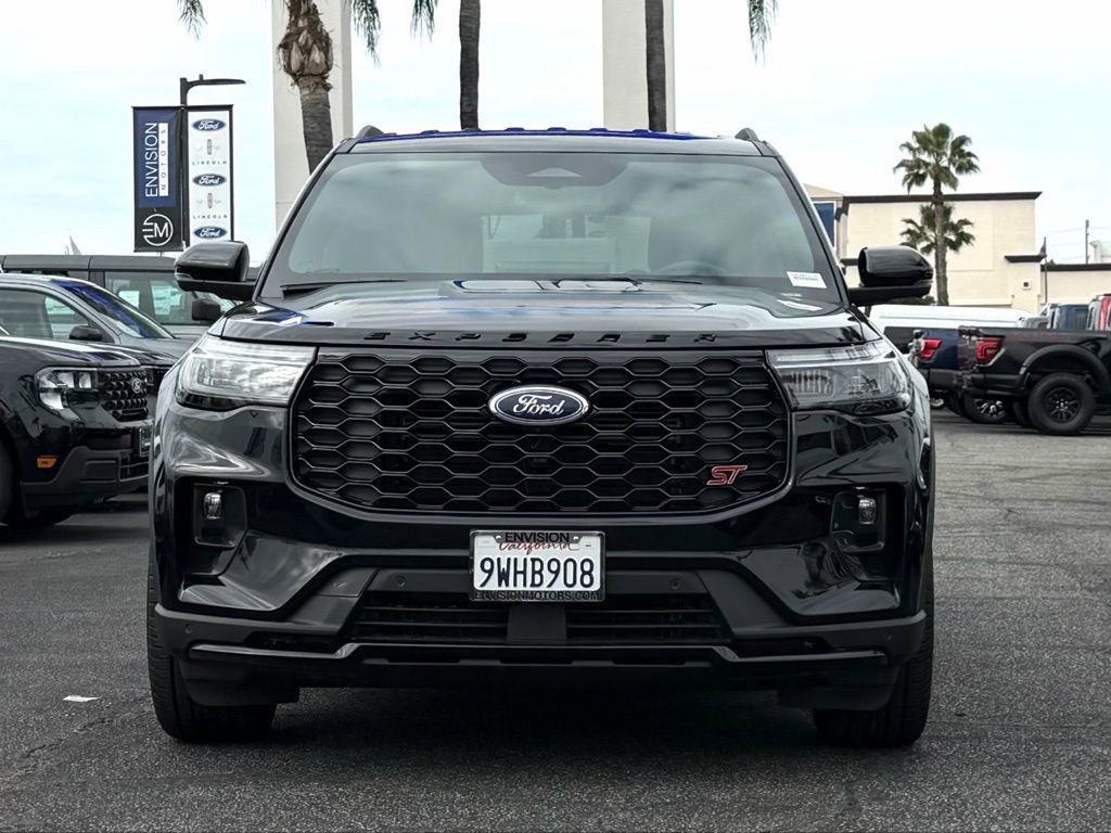 Used 2026 Ford Explorer ST image 3