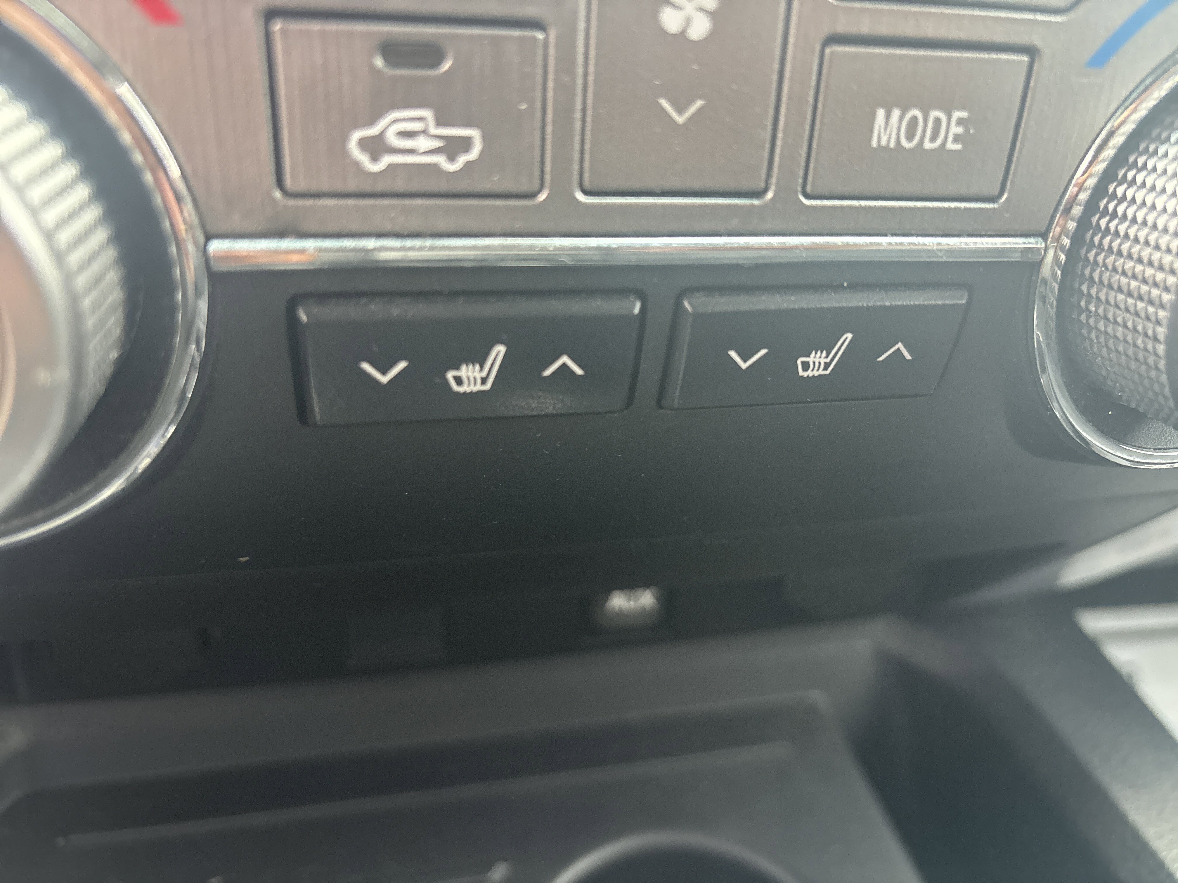 Used 2015 Toyota Tundra Limited AWD/4WD image 28