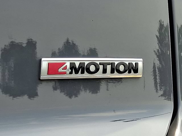 Used 2022 Volkswagen Atlas Cross Sport SEL R-Line AWD/4WD image 35