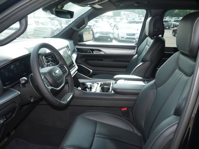 New 2026 Jeep Grand Wagoneer L 4WD w/ Premium Group I image 2