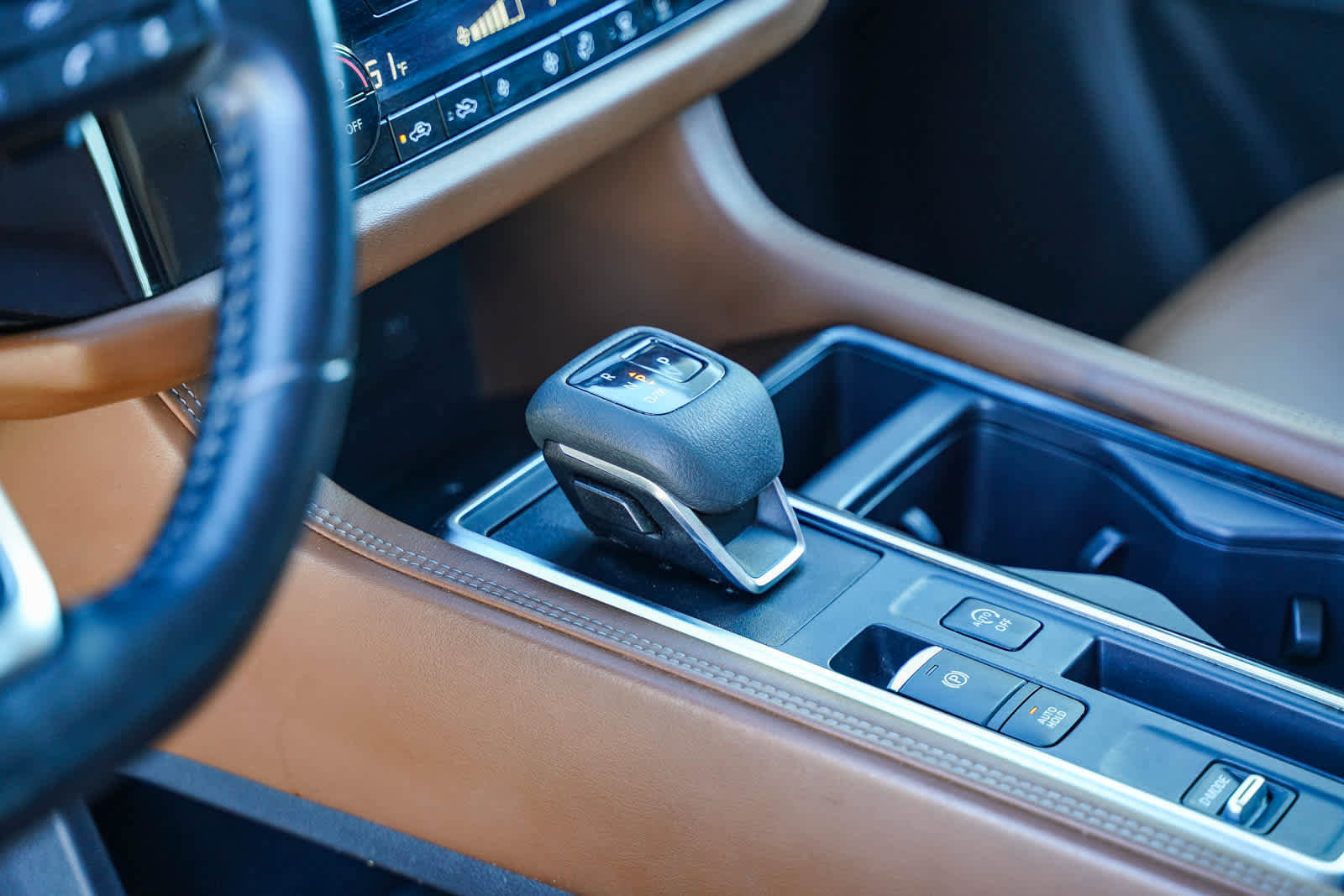 Used 2023 Nissan Pathfinder Platinum image 19