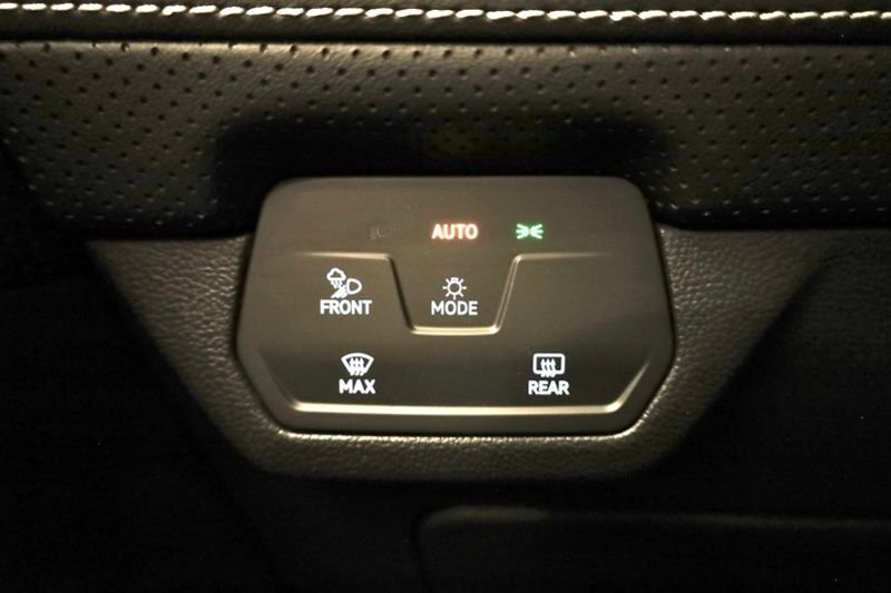 New 2026 Volkswagen Atlas Cross Sport SEL Premium R-Line image 31