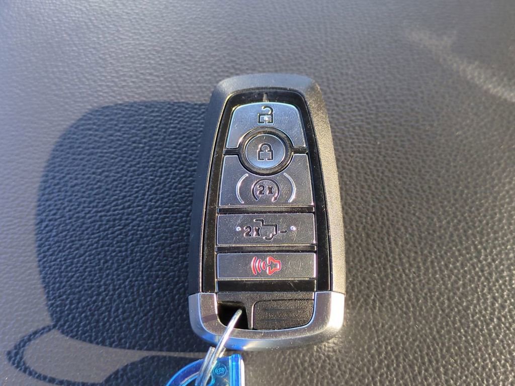 Used 2026 Ford F250 Lariat image 30