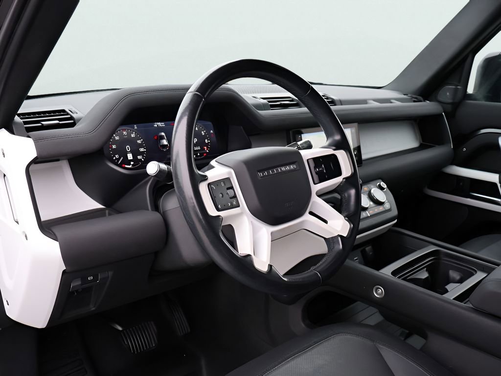 Used 2022 Land Rover Defender 110 X-Dynamic SE image 17