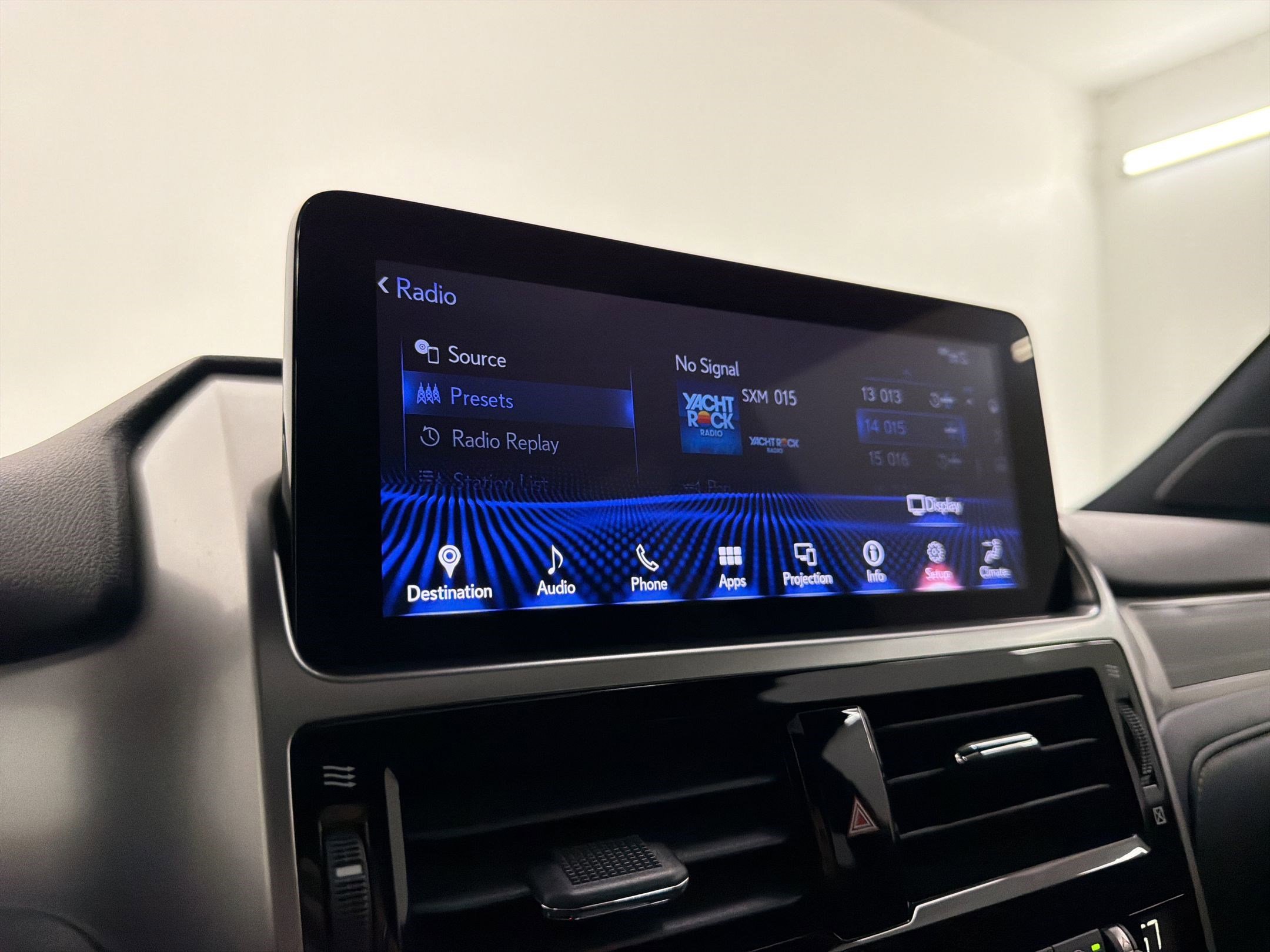 Certified 2023 Lexus GX 460 Premium w/ Accessory Package AWD/4WD image 23