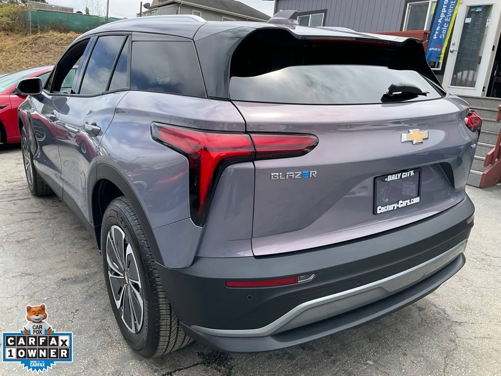 Used 2024 Chevrolet Blazer EV LT AWD/4WD image 86