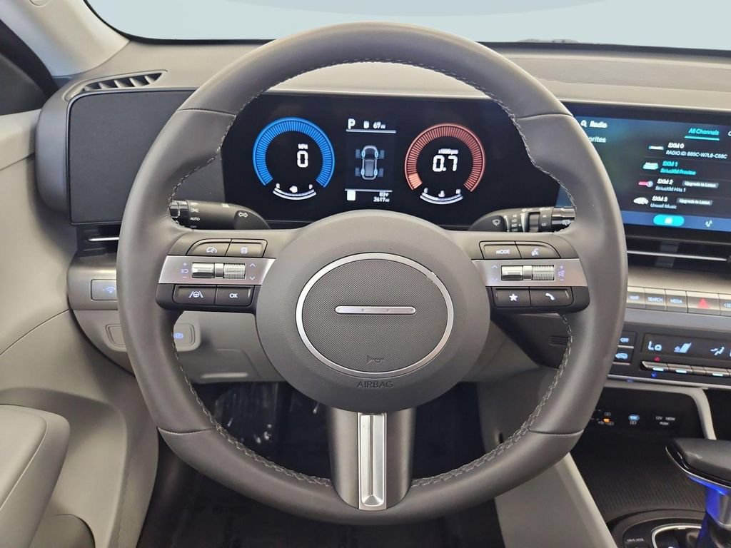 Certified 2025 Hyundai Kona SEL AWD/4WD image 14