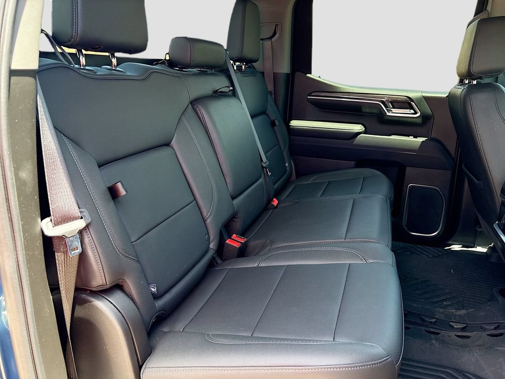 Used 2024 Chevrolet Silverado 1500 LTZ AWD/4WD image 28
