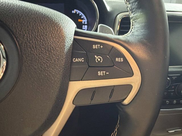 Certified 2017 Jeep Grand Cherokee Overland AWD/4WD image 24