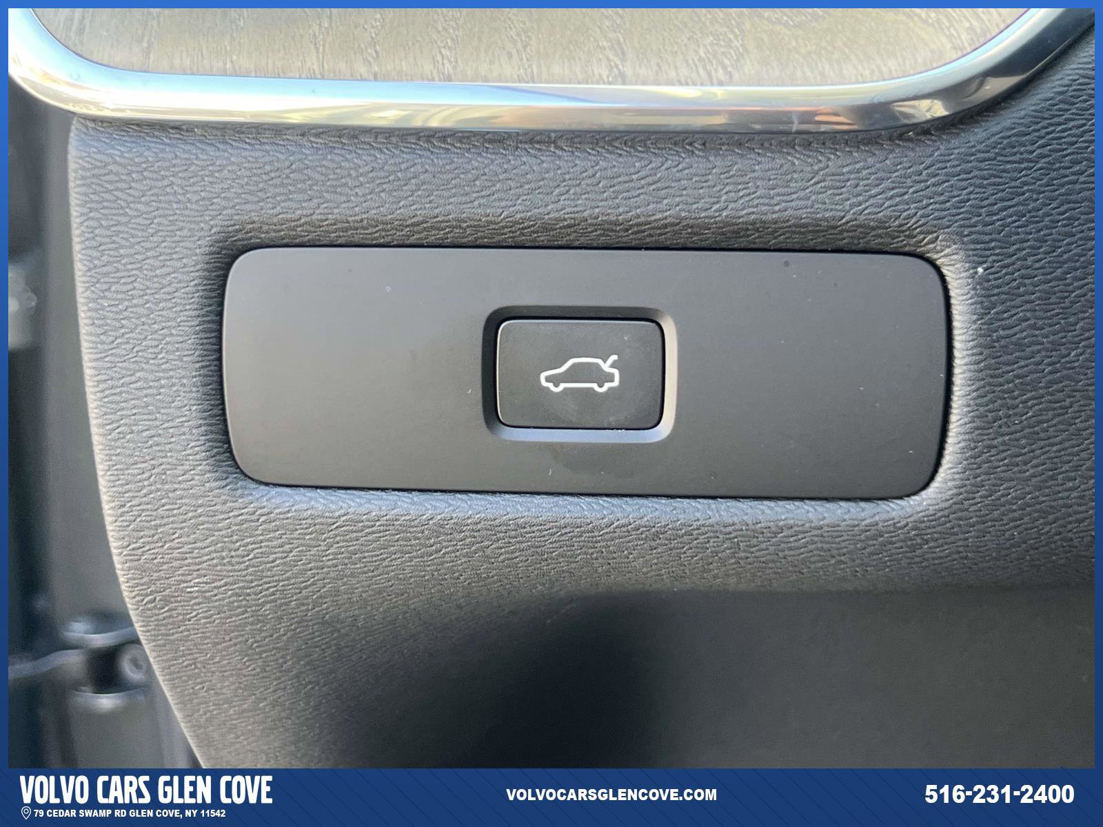 Certified 2026 Volvo XC60 B5 Plus w/ Protection Package Premier AWD/4WD image 19