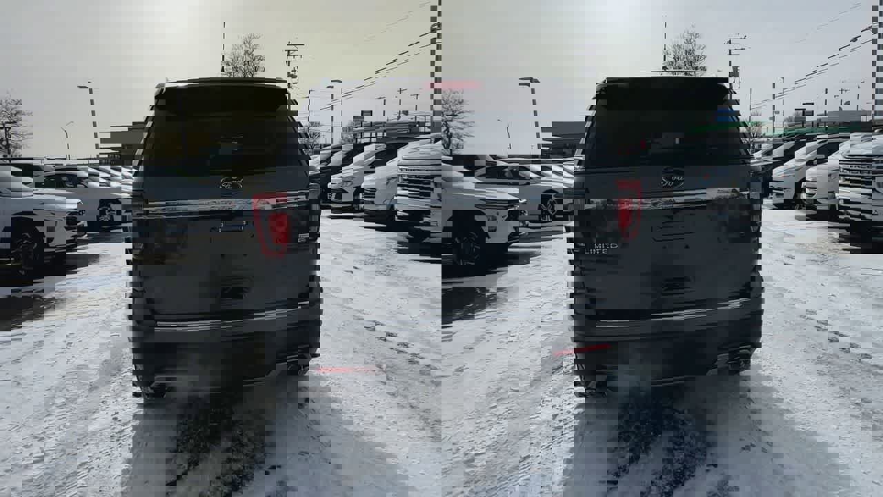 Used 2018 Ford Explorer Limited w/ Equipment Group 301A image 7