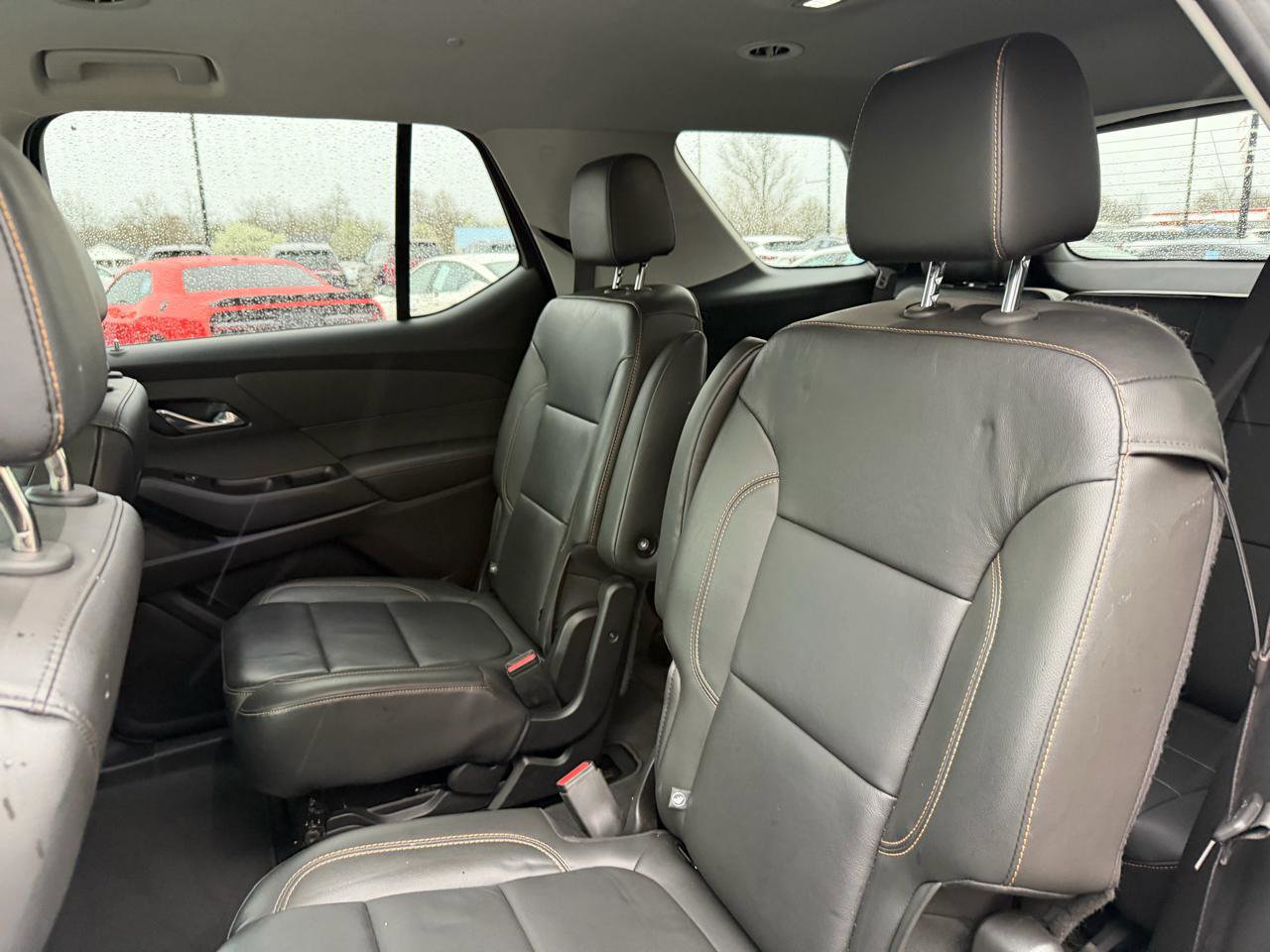 Used 2020 Chevrolet Traverse LT image 19