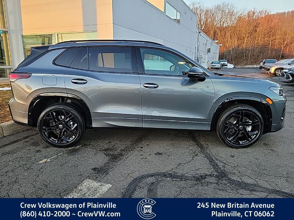 New 2026 Volkswagen Tiguan SE R-Line image 33