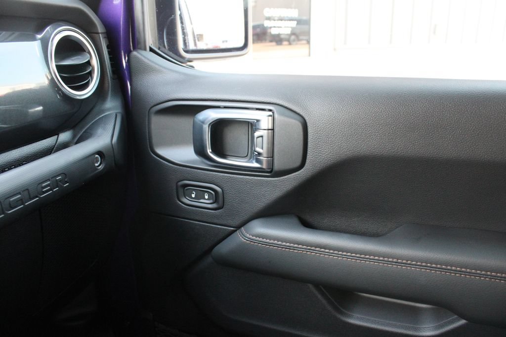 Used 2023 Jeep Wrangler Unlimited Rubicon 392 w/ Xtreme Recon 35" Tire Package AWD/4WD image 20